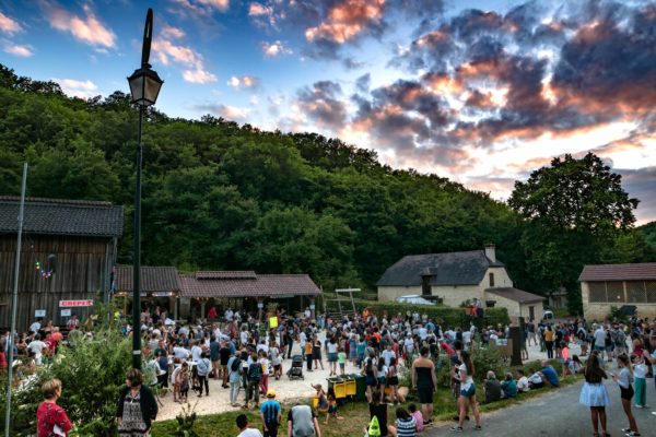 Voyages ! St-Amand fait son intéressant © Yannick Moigne